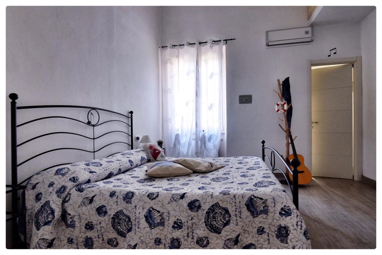 La Casa Sul Molo Bed & Breakfast Viareggio Exterior photo
